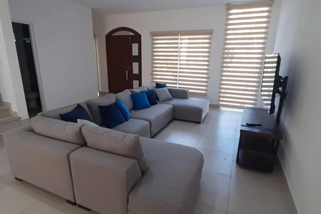 Casa Acalan Villa Puerto Morelos Mexiko
